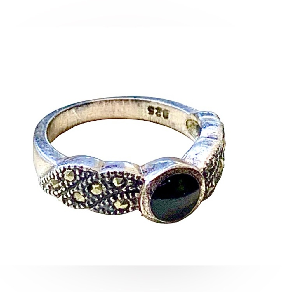 Vintage 925 Sterling Silver Marcasites Black Onyx Cab Woman’s Ring Jewelry